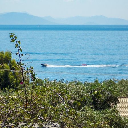 Manto On The Beach Apartments Barbati Buitenkant foto