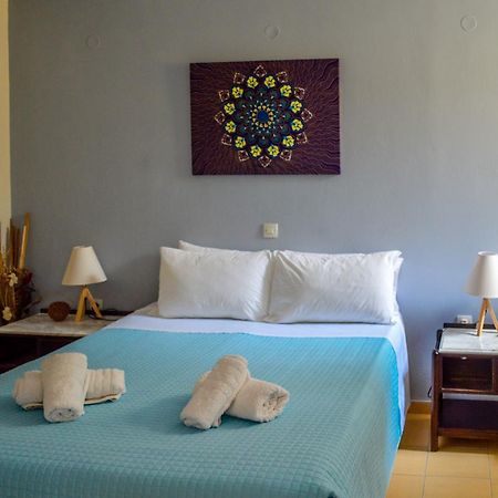 Manto On The Beach Apartments Barbati Buitenkant foto