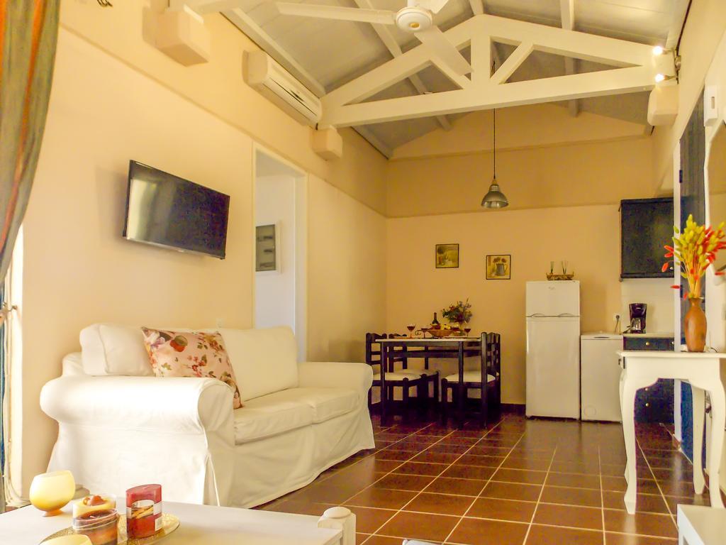 Manto On The Beach Apartments Barbati Buitenkant foto