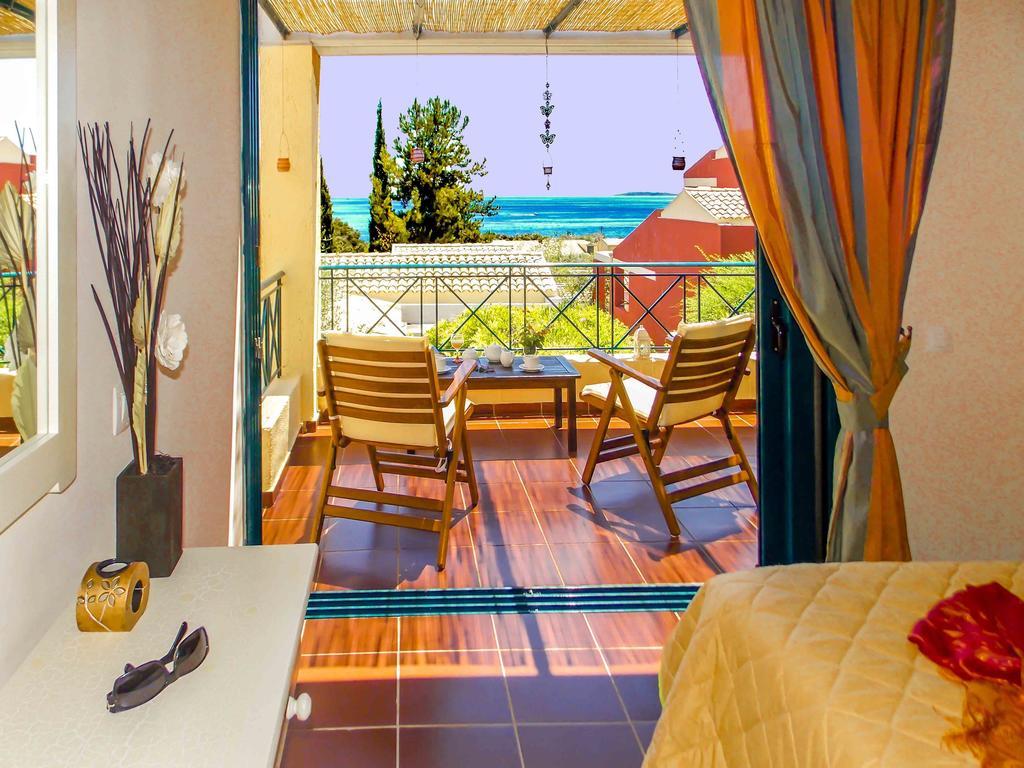 Manto On The Beach Apartments Barbati Buitenkant foto